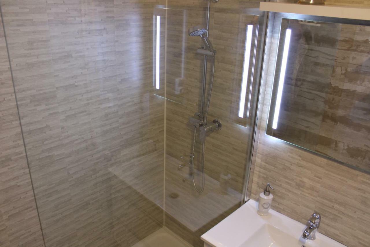 Appartement Place Leclerc Безансон Екстериор снимка